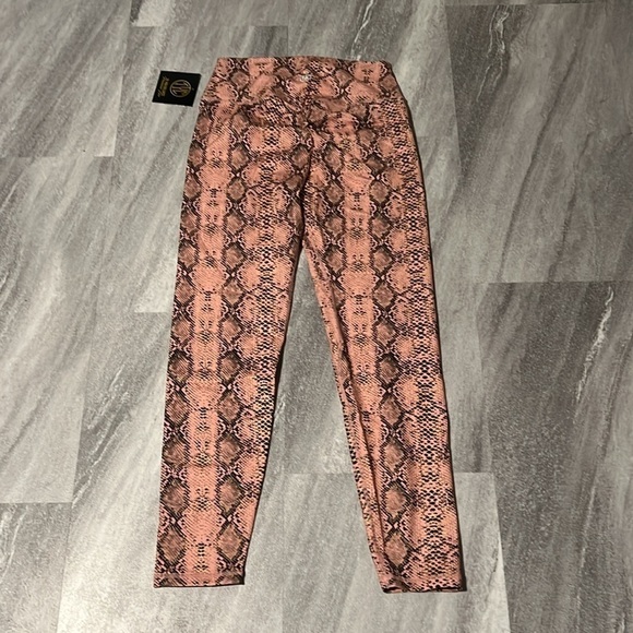 Til You Collapse Effortless Scrunch Leggings- Pink, Black, Gold Boa Large snake - Picture 12 of 12